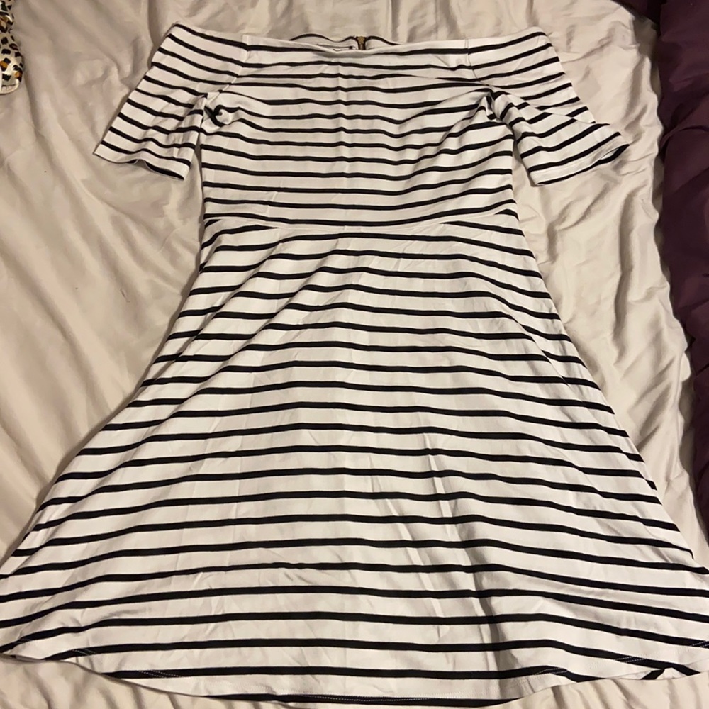 White house black market dress, NWT size XS